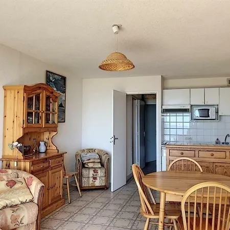 Appartement En Bord De Mer Avec 2 Chambres Et Parking
