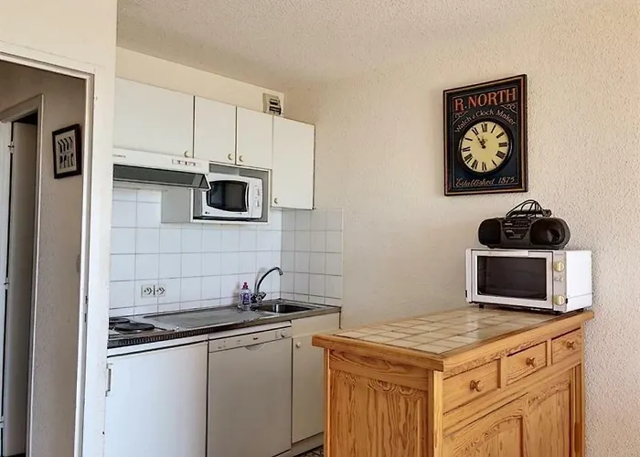 Appartement En Bord De Mer Avec 2 Chambres Et Parking - Fr-1-361-78 Appartement *