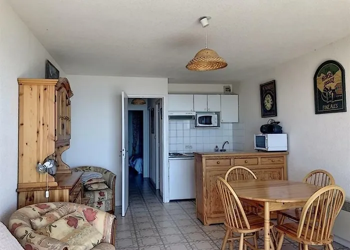 Appartement En Bord De Mer Avec 2 Chambres Et Parking - Fr-1-361-78 Jullouville